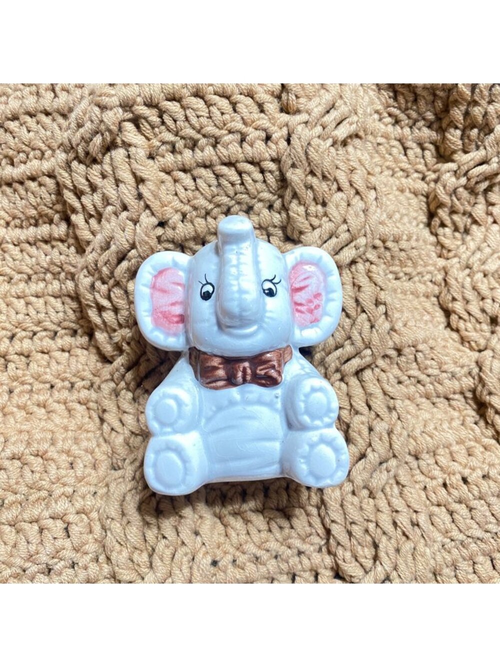 Vintage Kimple Anthropomorphic Ceramic Elephant Salt Shaker